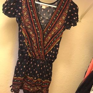 Very cute size medium romper.